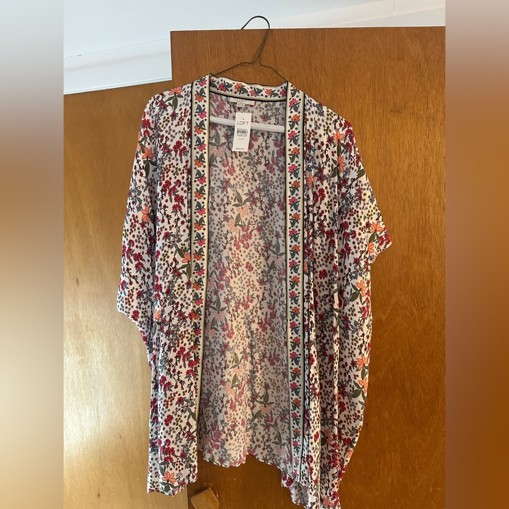LOFT NWT Pink Multicolor Floral Kimono - XS/S